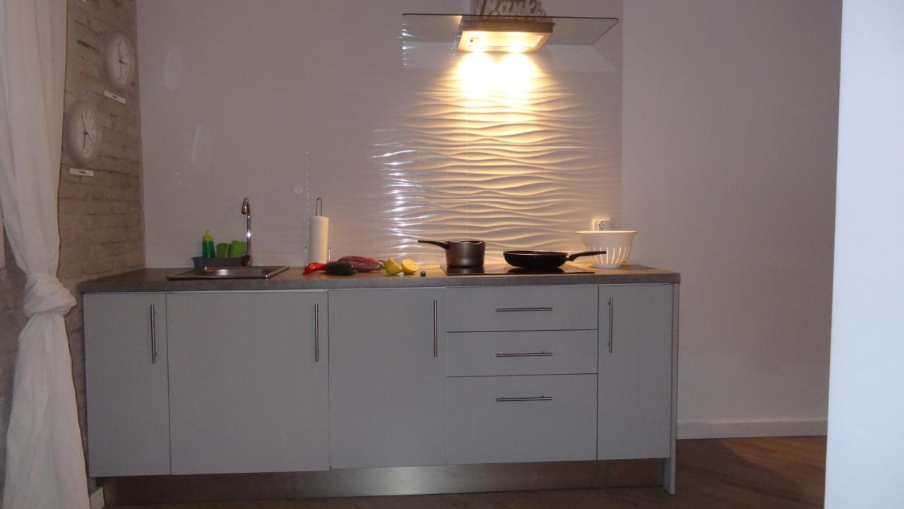 Appartement Lovely In Wifi Free Valencia